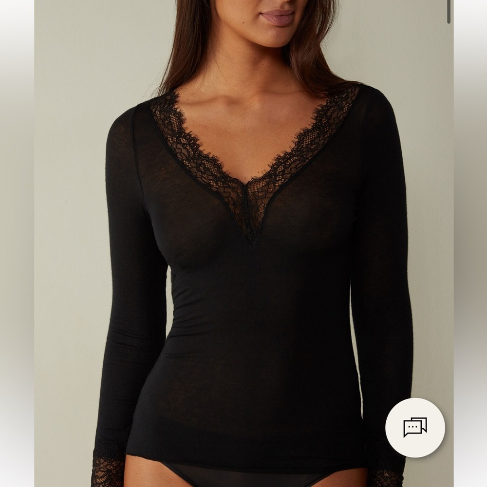 NWT Cashmere ultra light laced long sleeve shirt